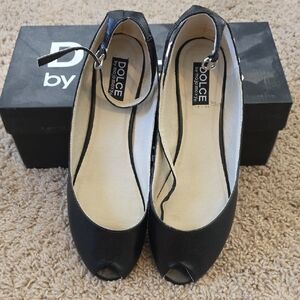 Dolce By Mojo Moxy Black Peep-Toe Ankle-Strap Flats